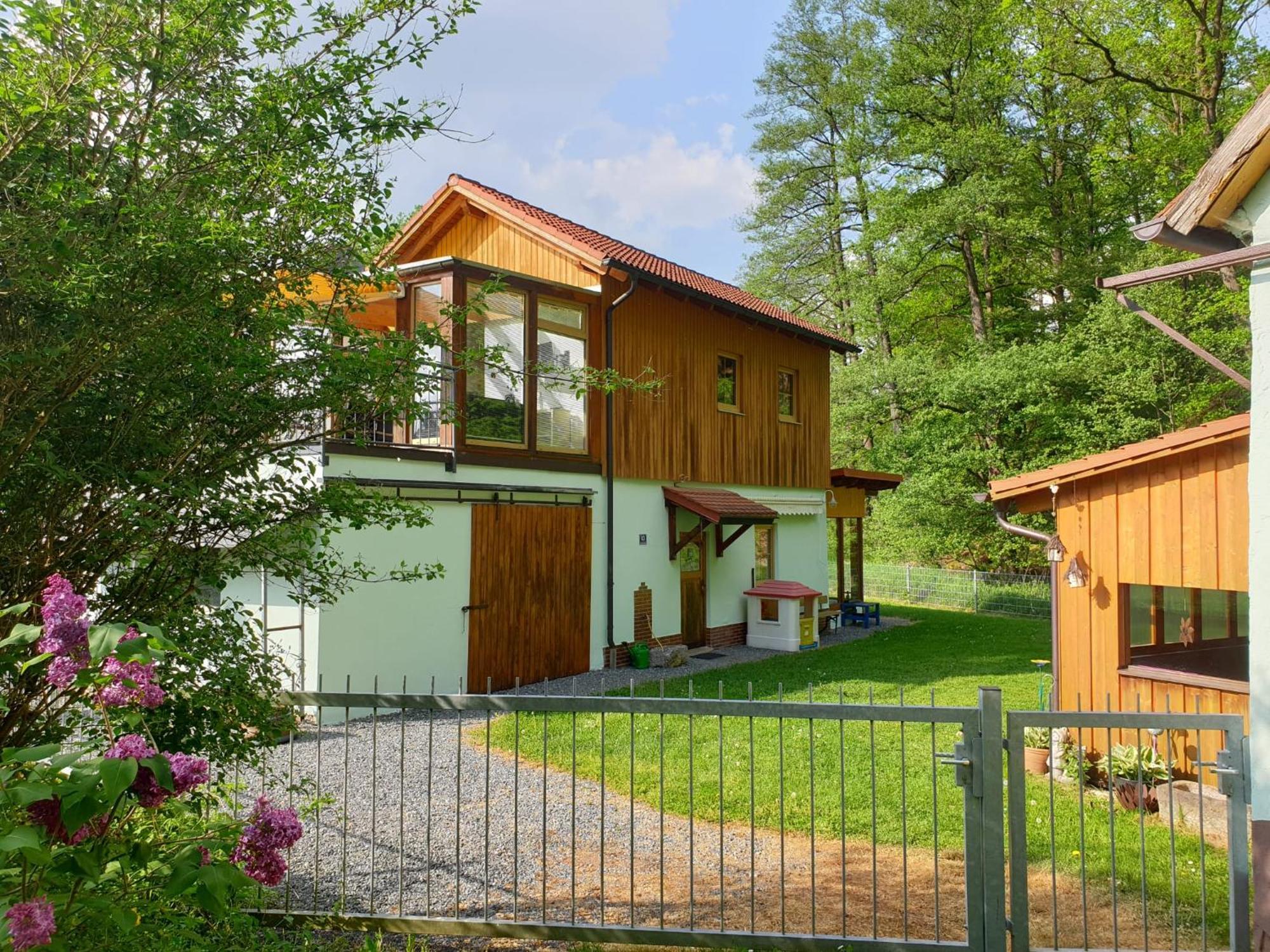 Ferienwohnung Und Sommerhaus Unter Der Burg Falkenberg  Exterior photo